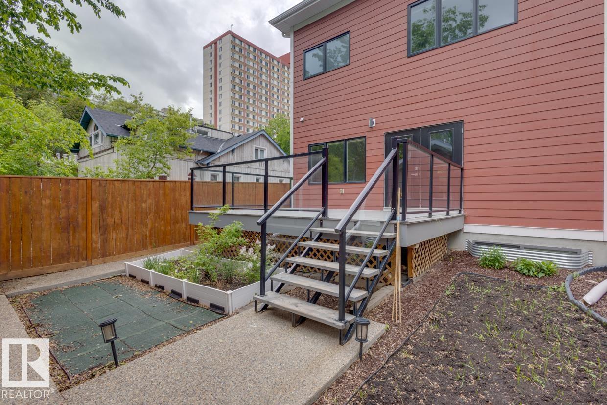 11045 85 Av Nw Property Photo 57