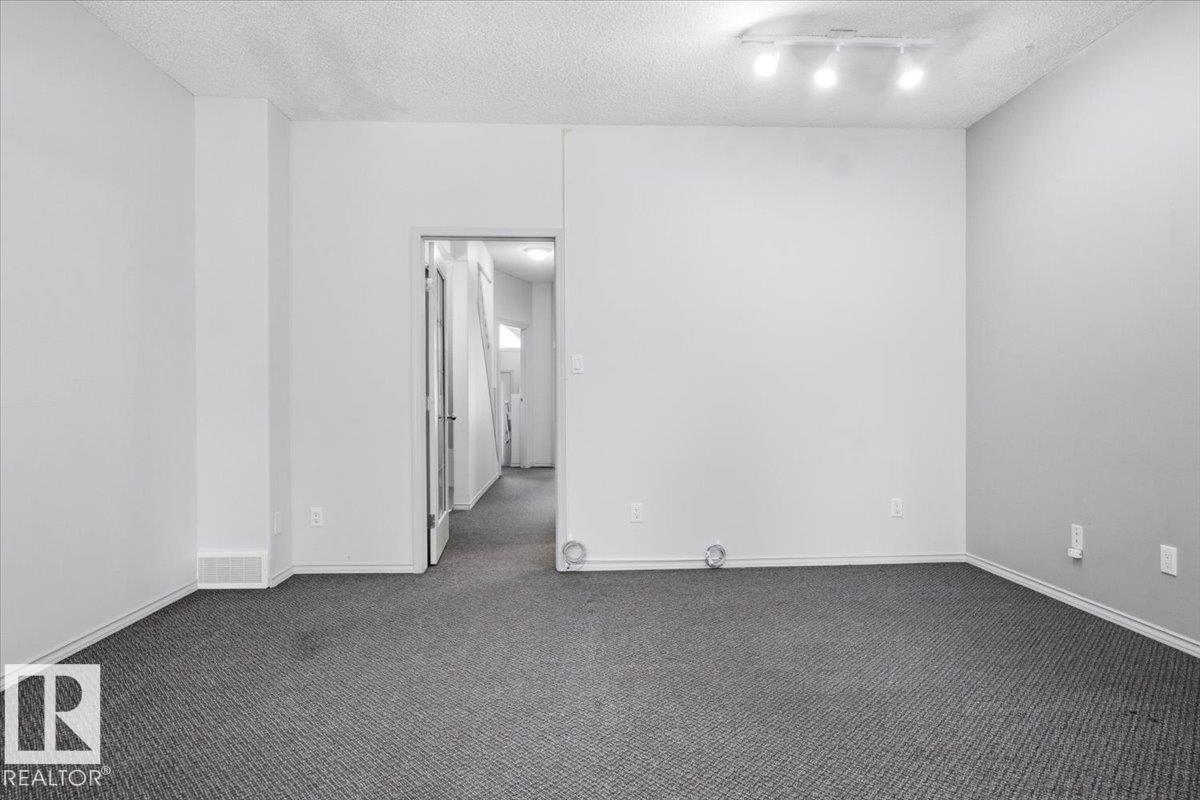 ##3 10235 111 St Nw Property Photo 7