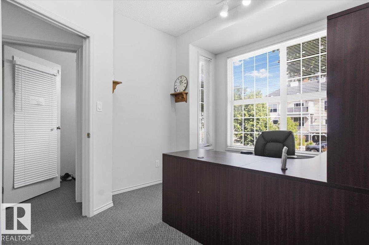 ##3 10235 111 St Nw Property Photo 10