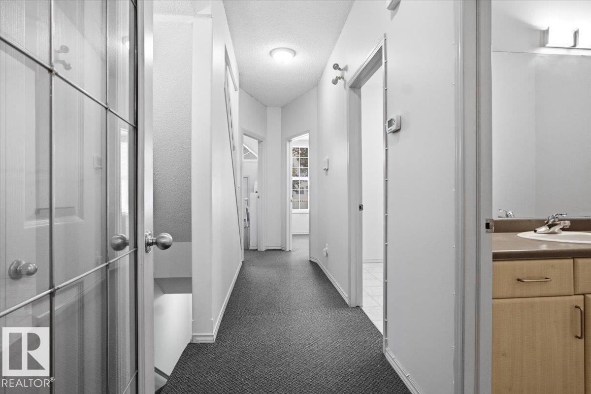 ##3 10235 111 St Nw Property Photo 13