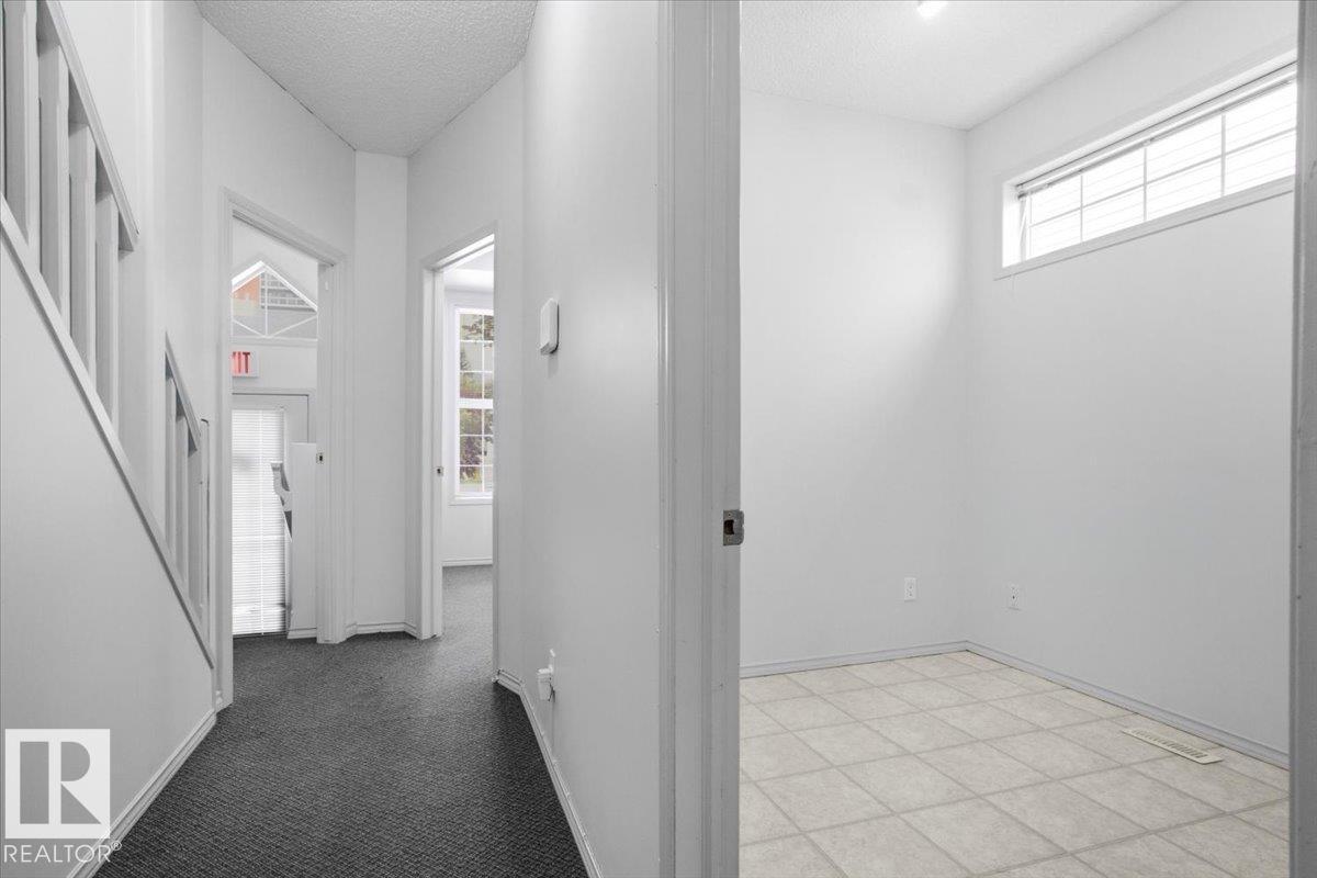##3 10235 111 St Nw Property Photo 15