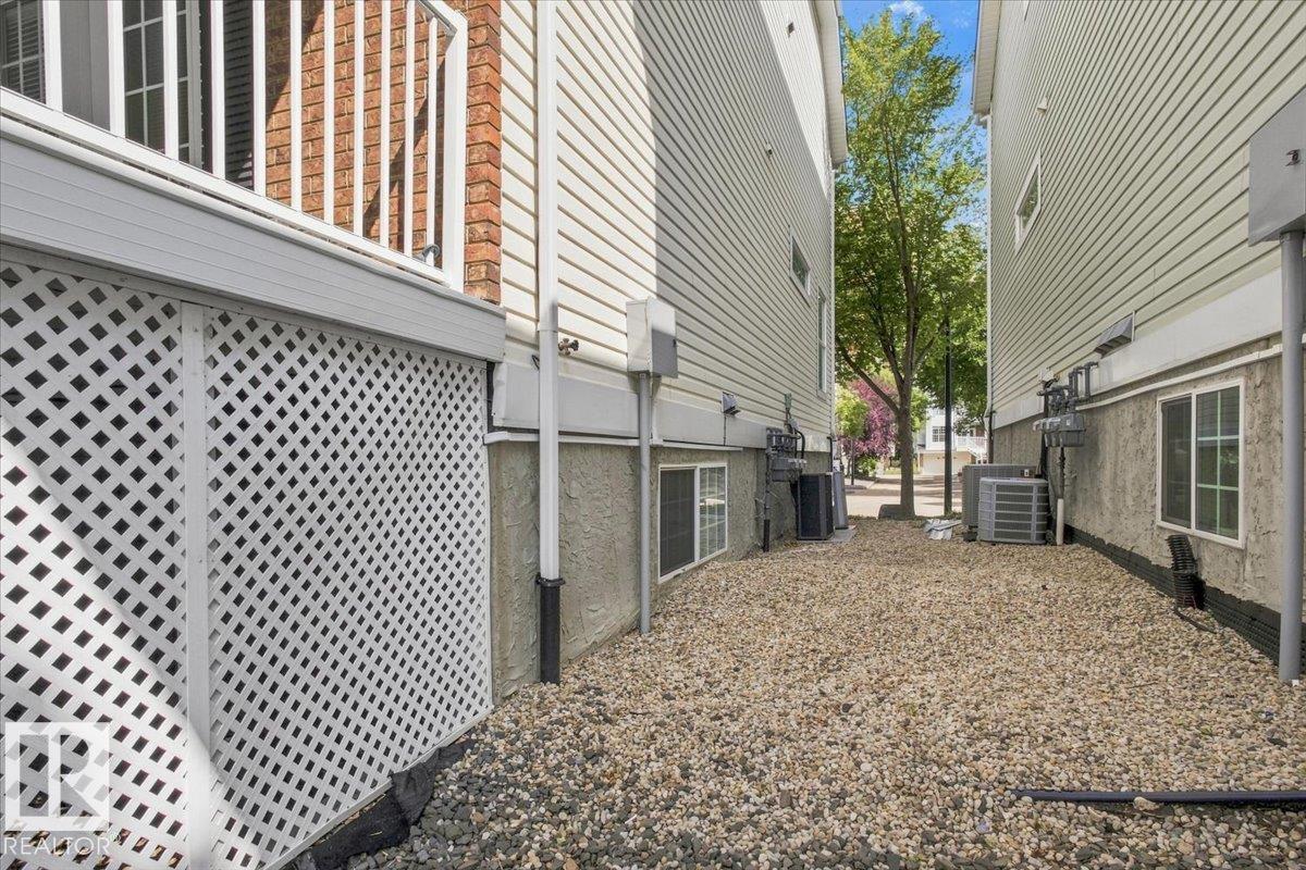 ##3 10235 111 St Nw Property Photo 30
