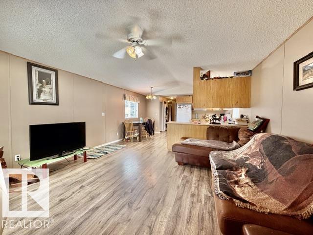4810 48 Av Property Photo 7