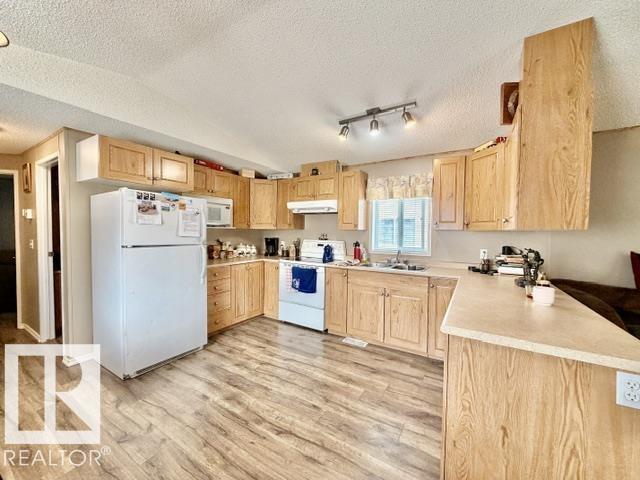 4810 48 Av Property Photo 11