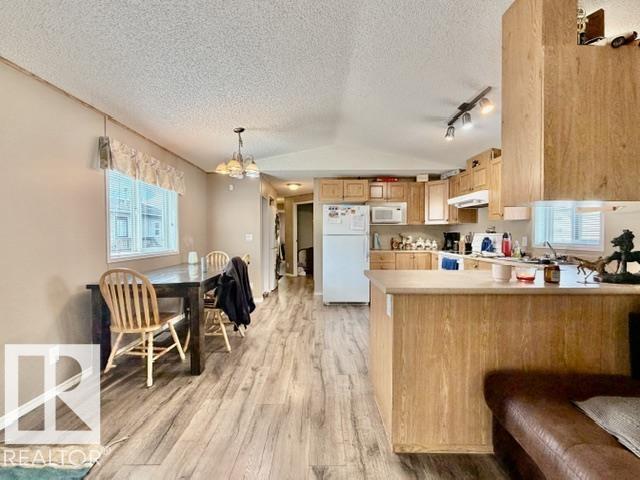 4810 48 Av Property Photo 14