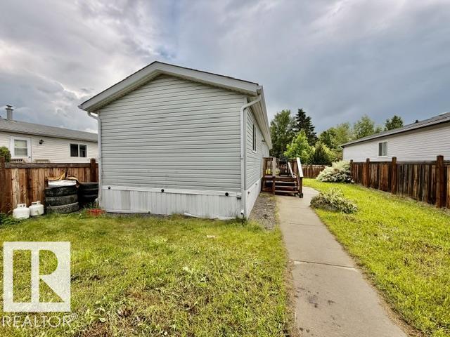 4810 48 Av Property Photo 27