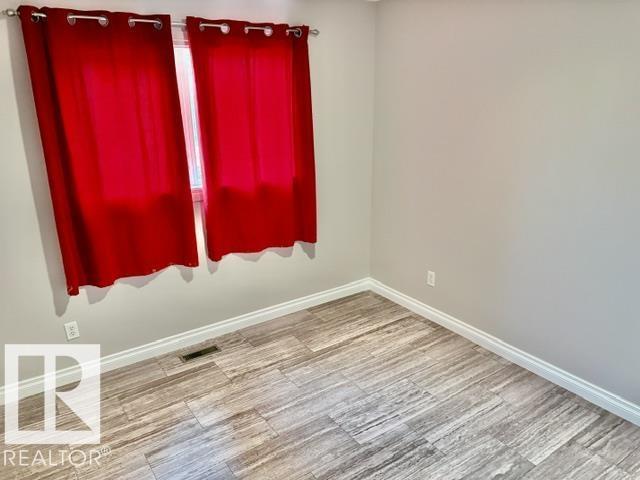 5133 45a Av Property Photo 14