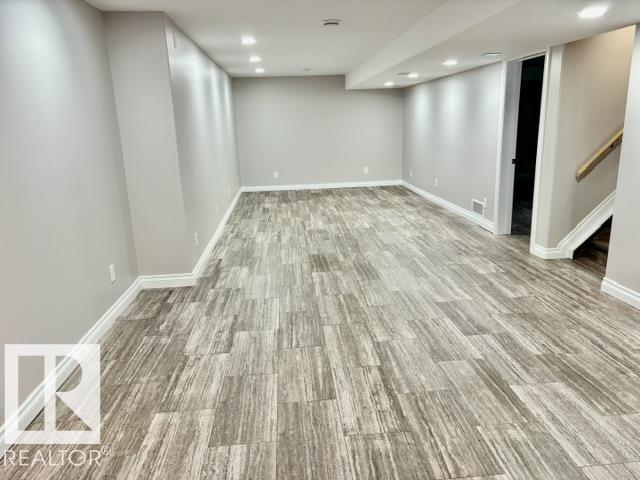 5133 45a Av Property Photo 23