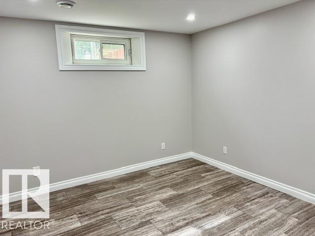 5133 45a Av Property Photo 24