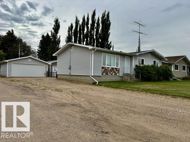 5133 45a Av Property Photo 34