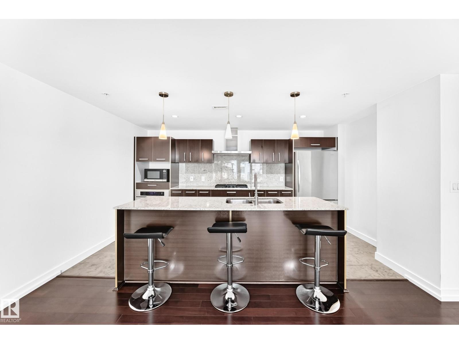 #104 2612 109 St Nw Property Photo 6