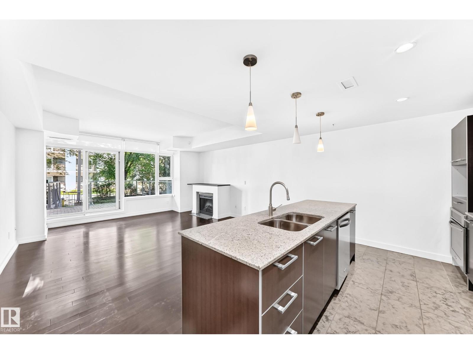 #104 2612 109 St Nw Property Photo 9