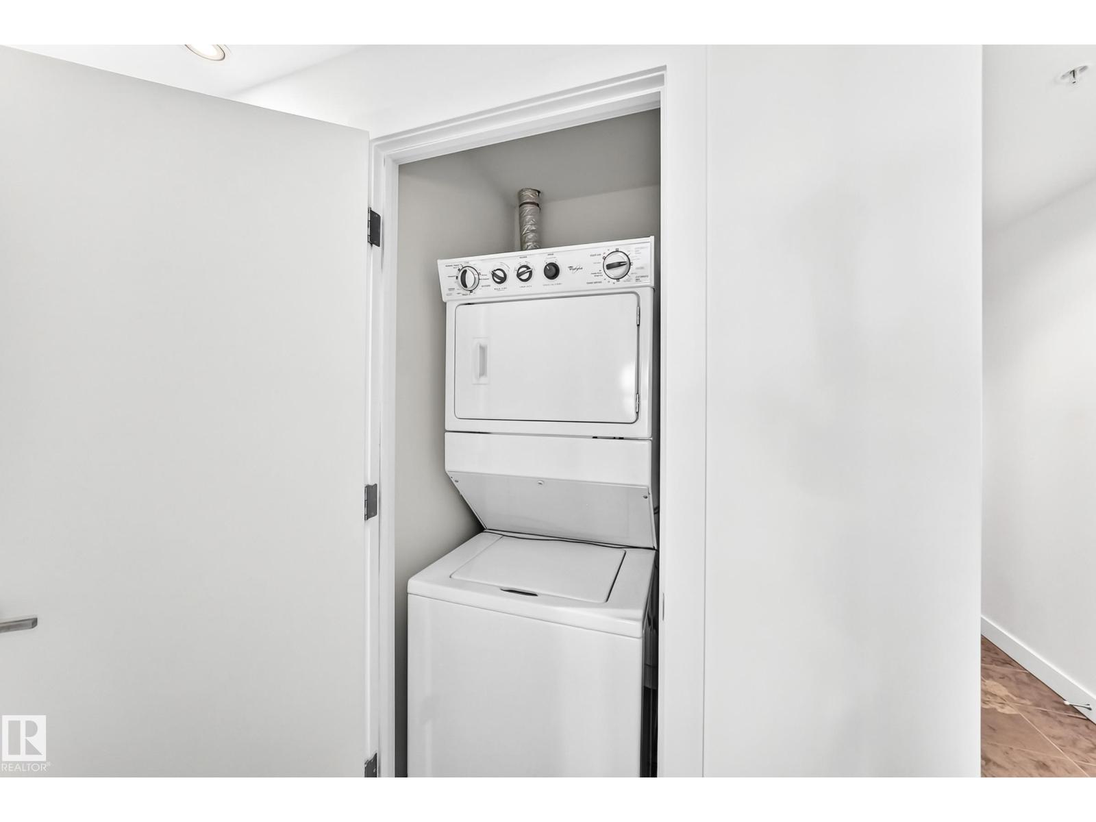 #104 2612 109 St Nw Property Photo 32