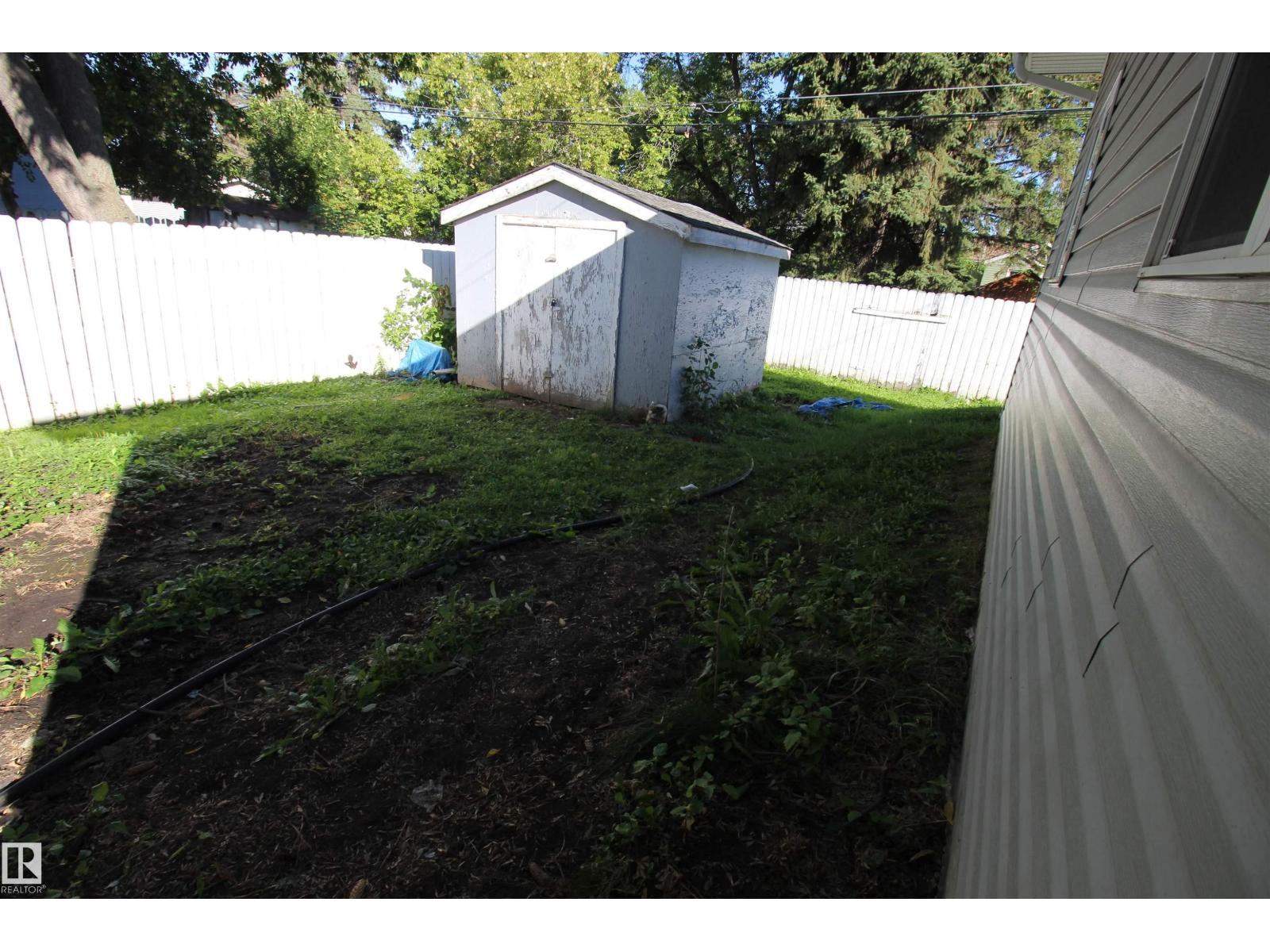 10216 101 St Property Photo 24