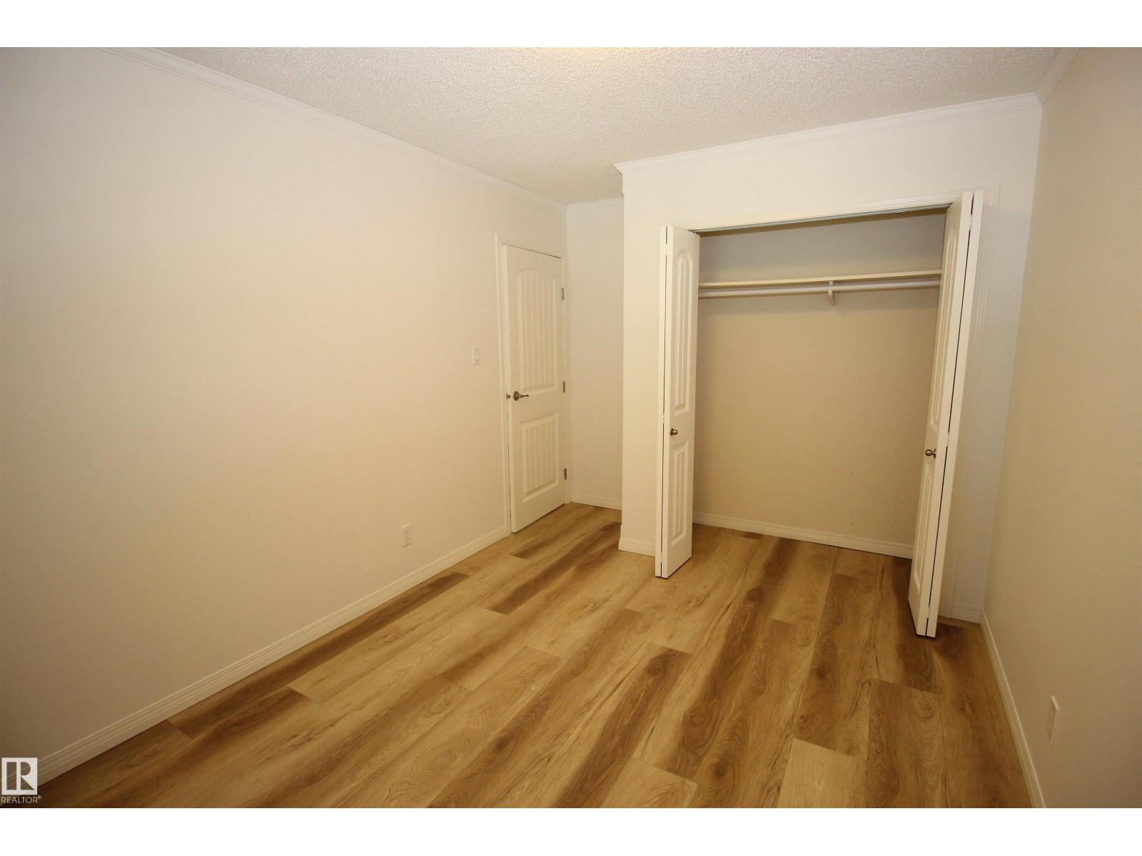 10216 101 St Property Photo 39