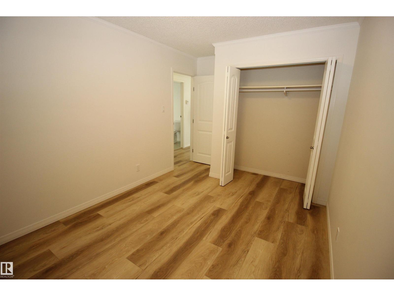 10216 101 St Property Photo 40