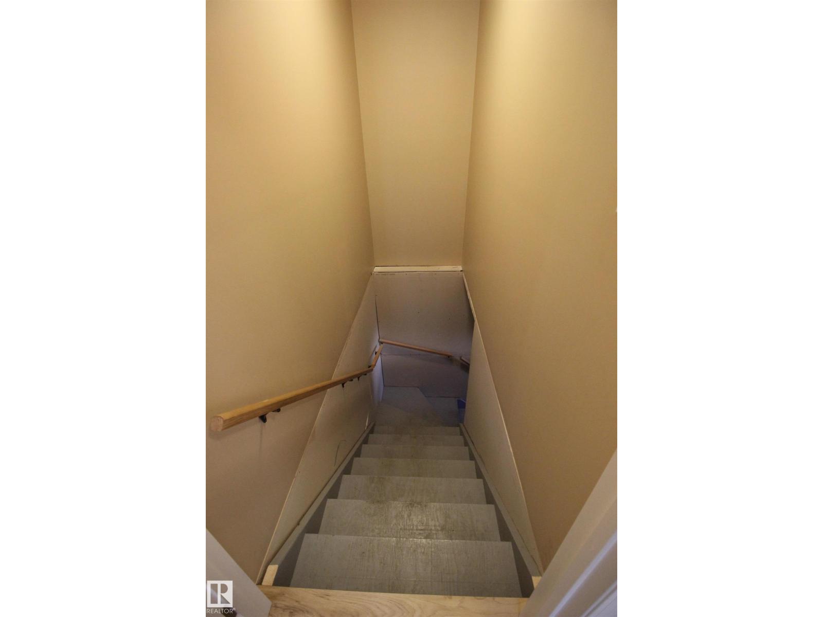10216 101 St Property Photo 52