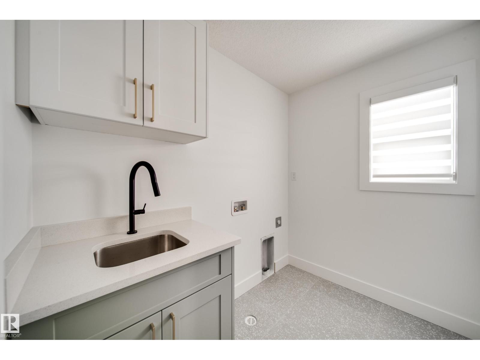 17 Arthur Wy Property Photo 24
