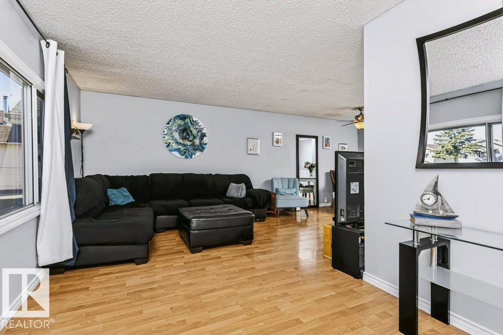 18431 95a Av Nw Property Photo 6