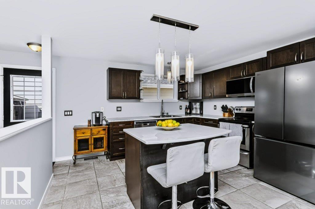 18431 95a Av Nw Property Photo 14