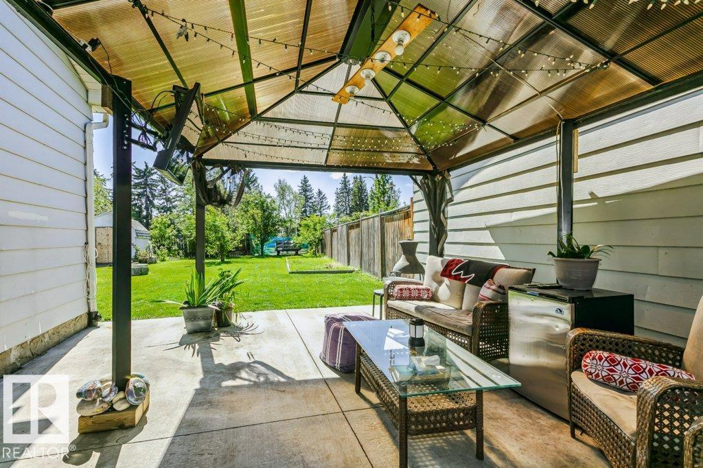 18431 95a Av Nw Property Photo 44