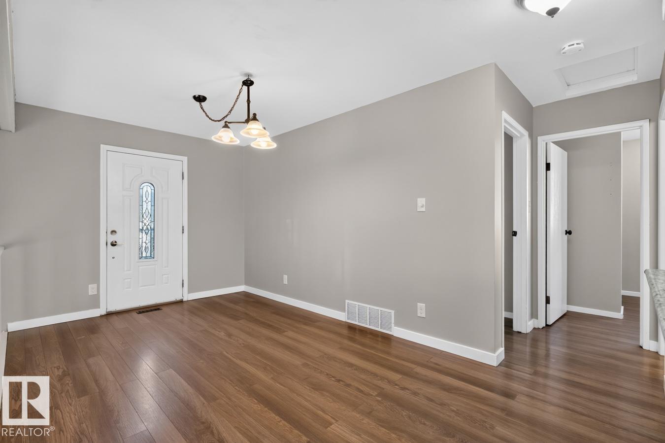3524 51 St Nw Property Photo 19