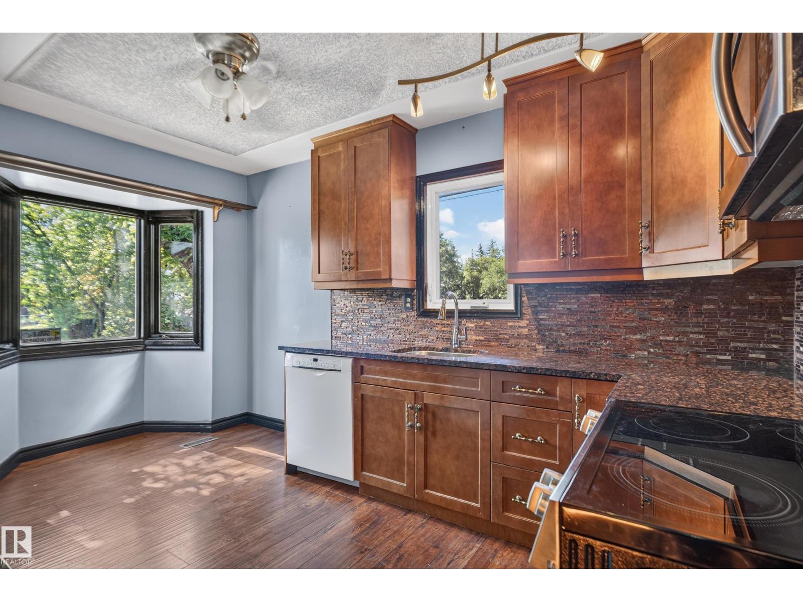 13351 109a Av Nw Property Photo 10