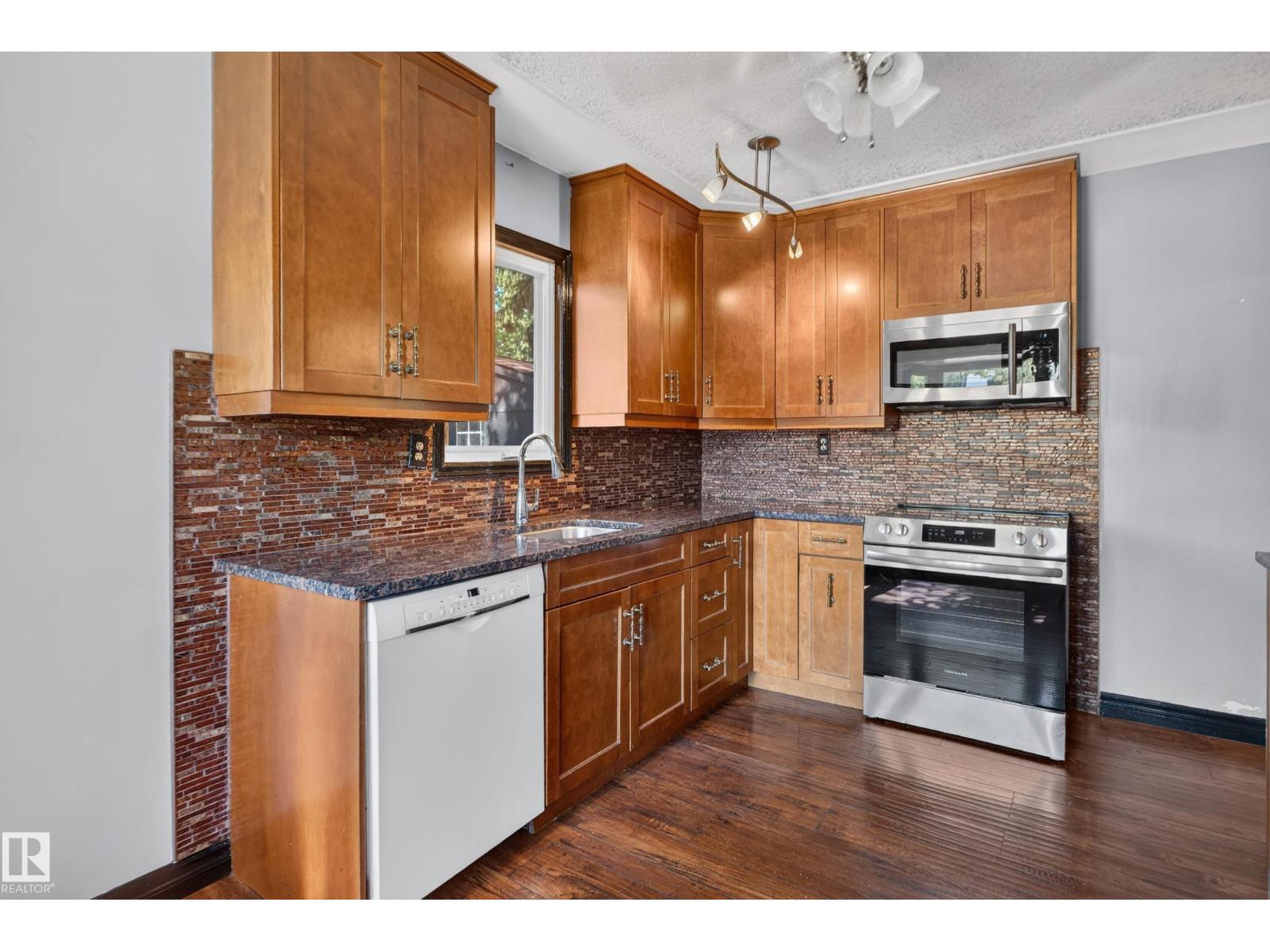 13351 109a Av Nw Property Photo 12