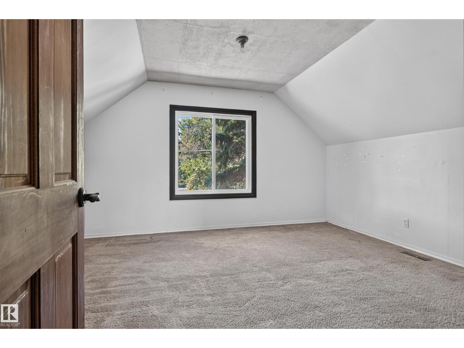 13351 109a Av Nw Property Photo 16