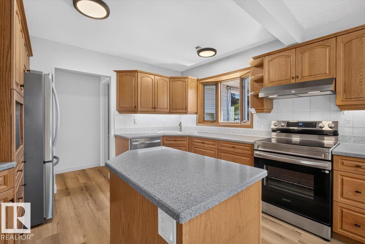 8515 56 St Nw Property Photo 16