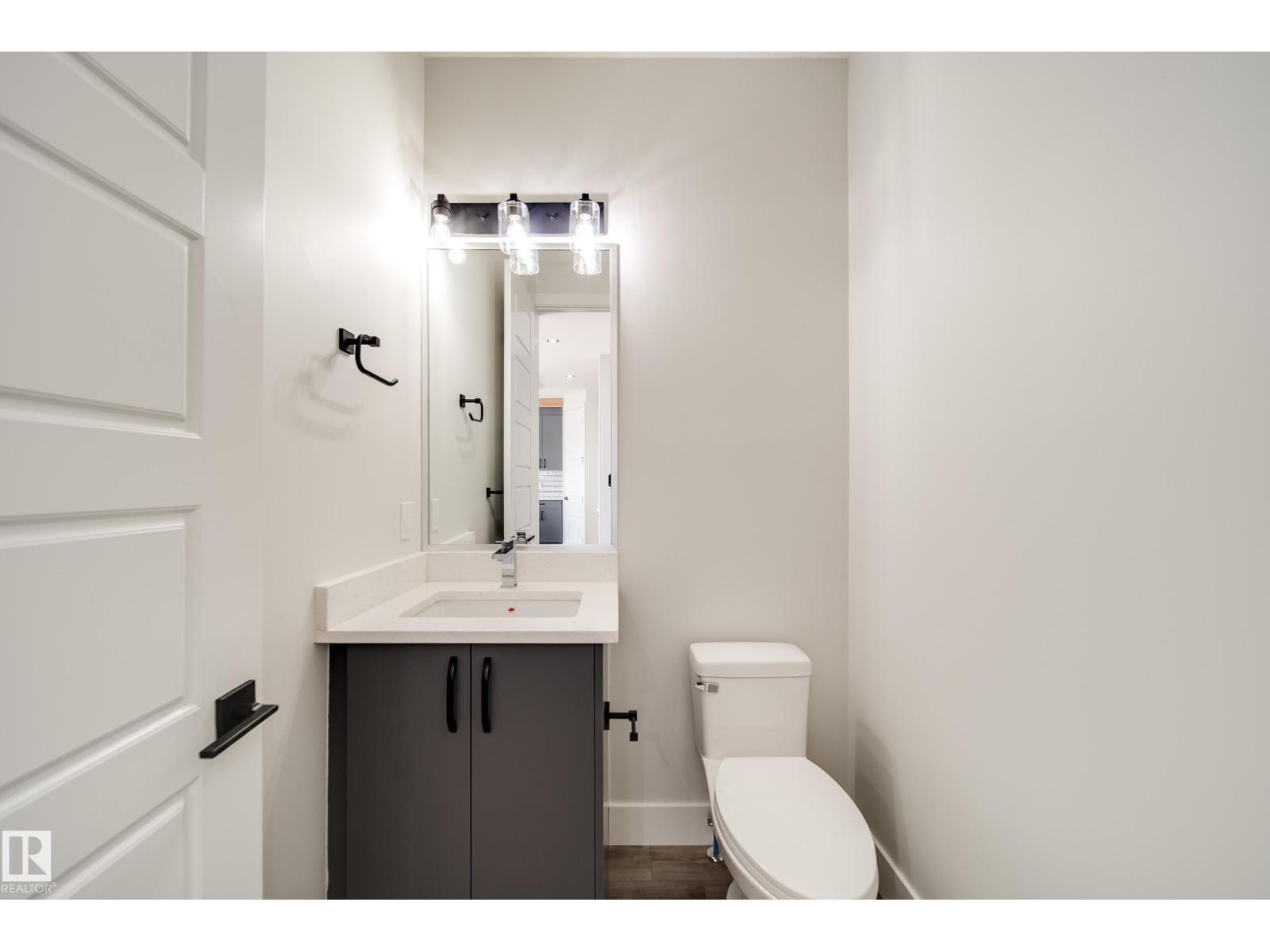 8515 183 Av Nw Property Photo 6