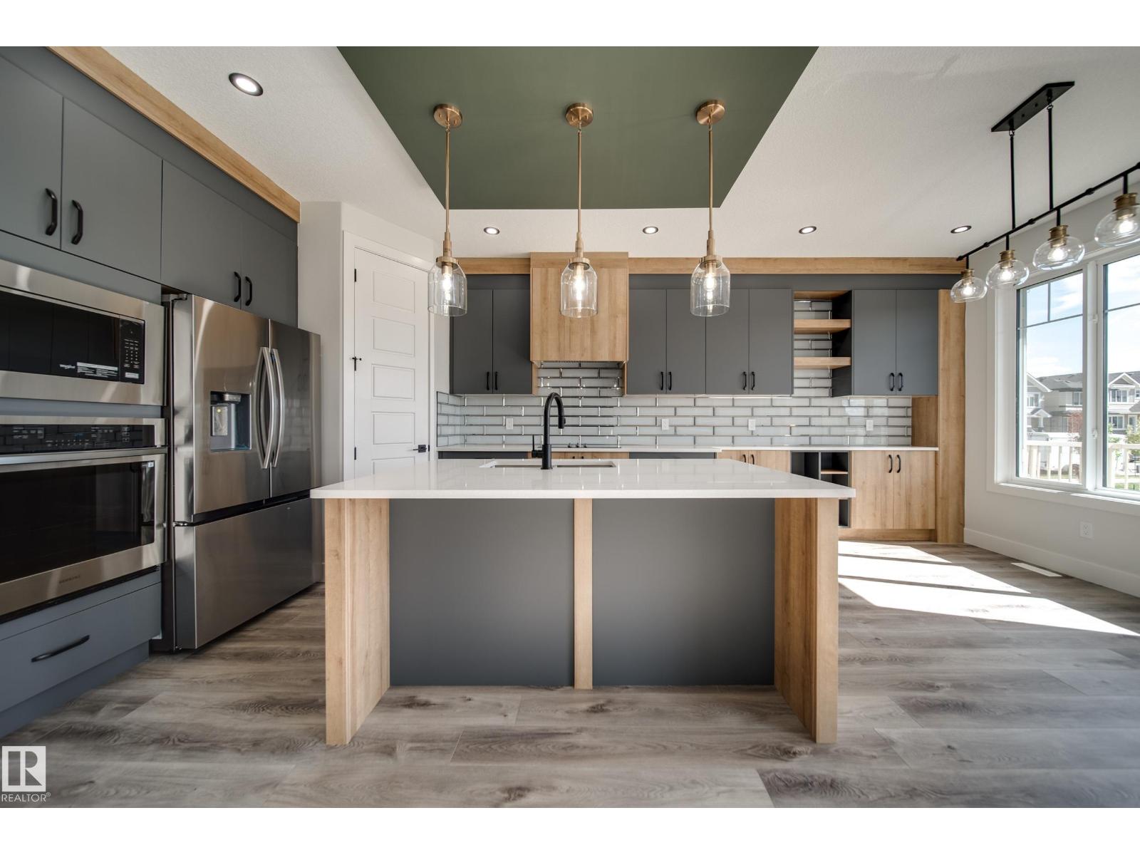 8515 183 Av Nw Property Photo 8