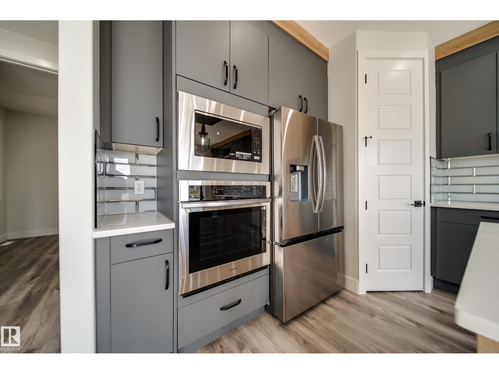 8515 183 Av Nw Property Photo 9
