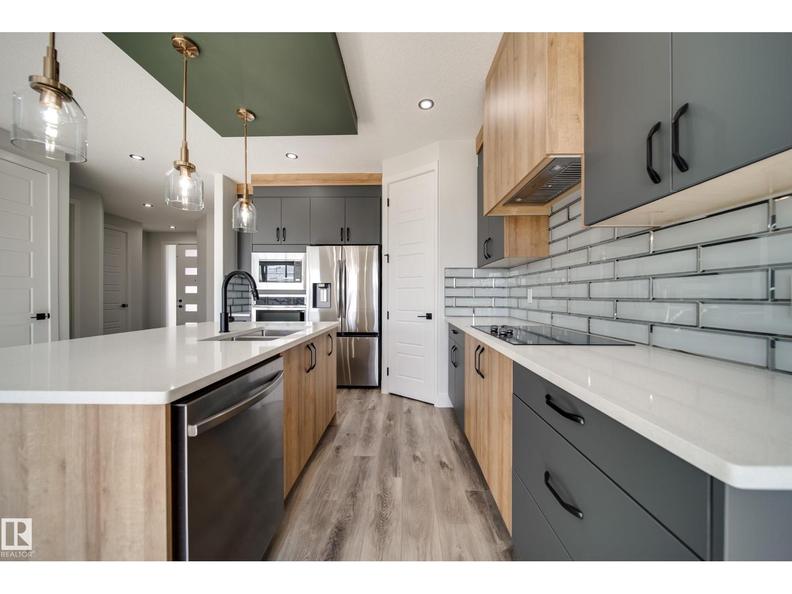 8515 183 Av Nw Property Photo 10