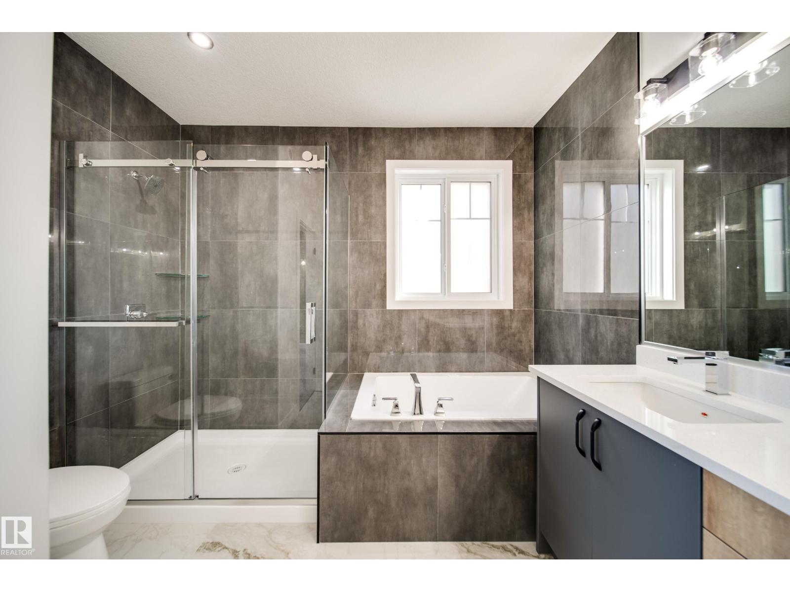 8515 183 Av Nw Property Photo 26