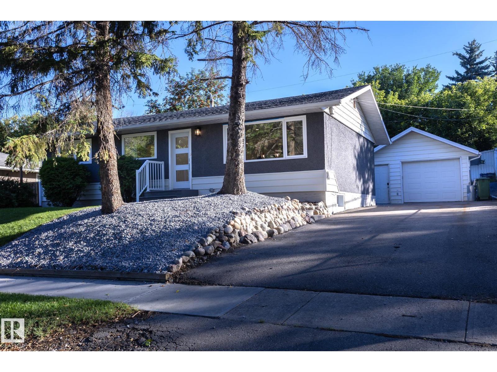 21 Sheridan Dr Property Photo 2
