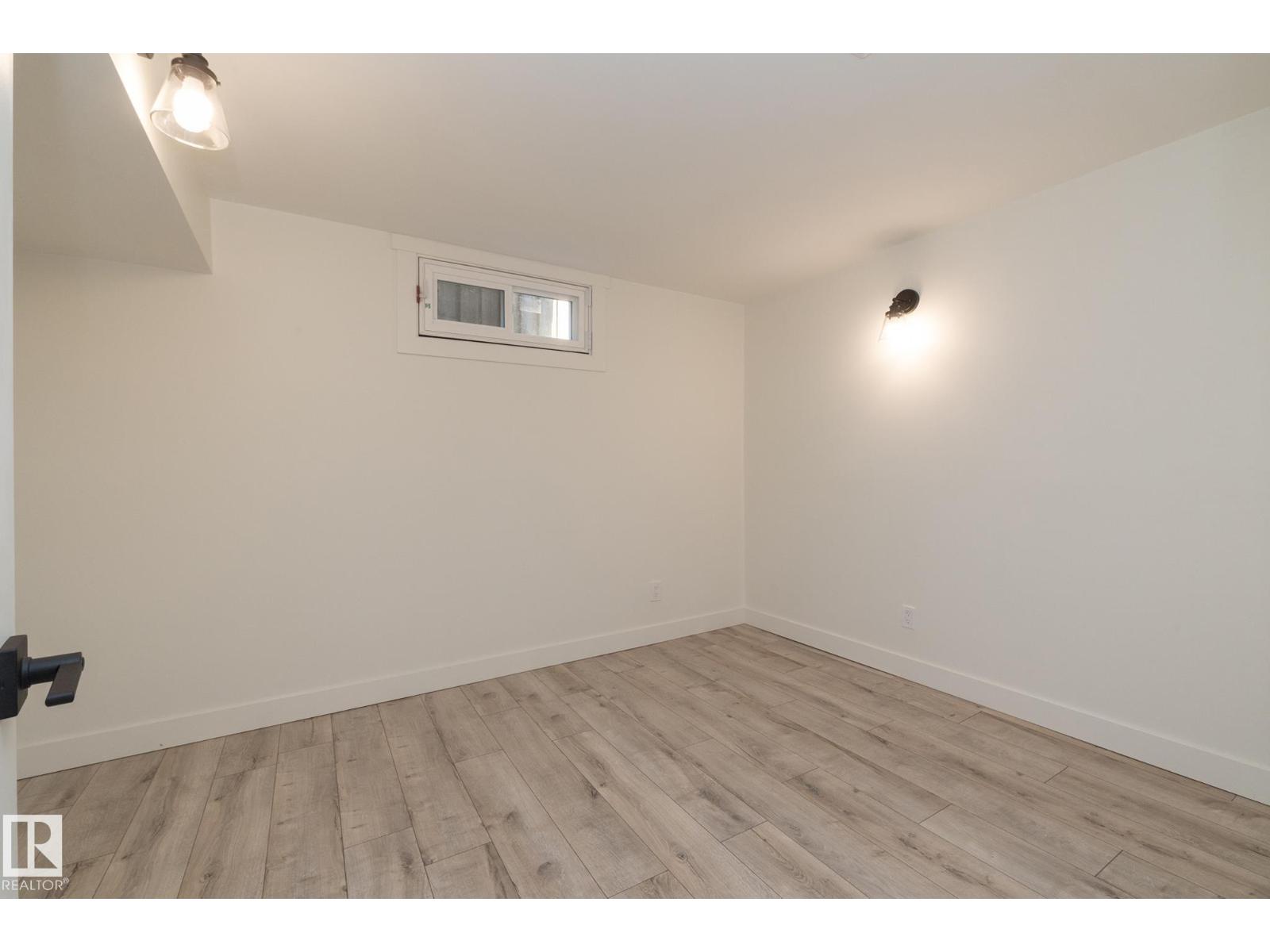 21 Sheridan Dr Property Photo 53