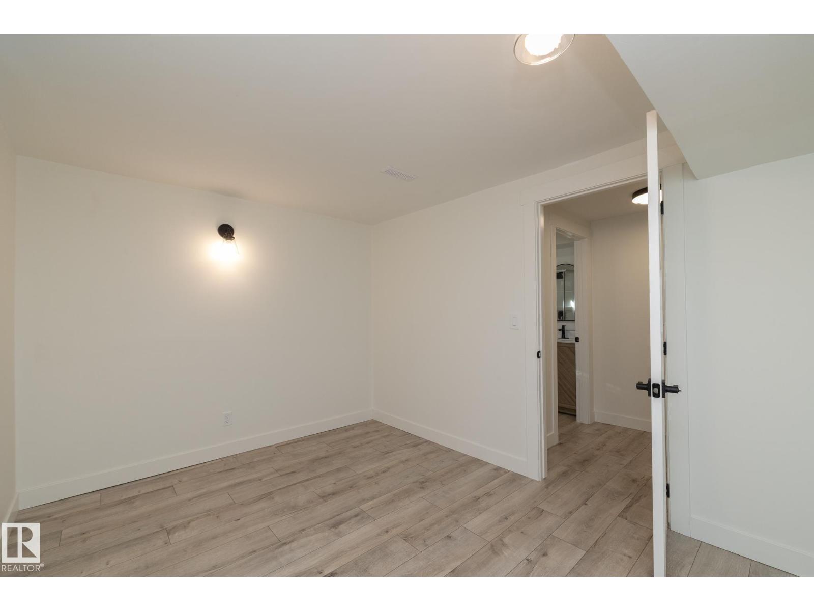 21 Sheridan Dr Property Photo 56