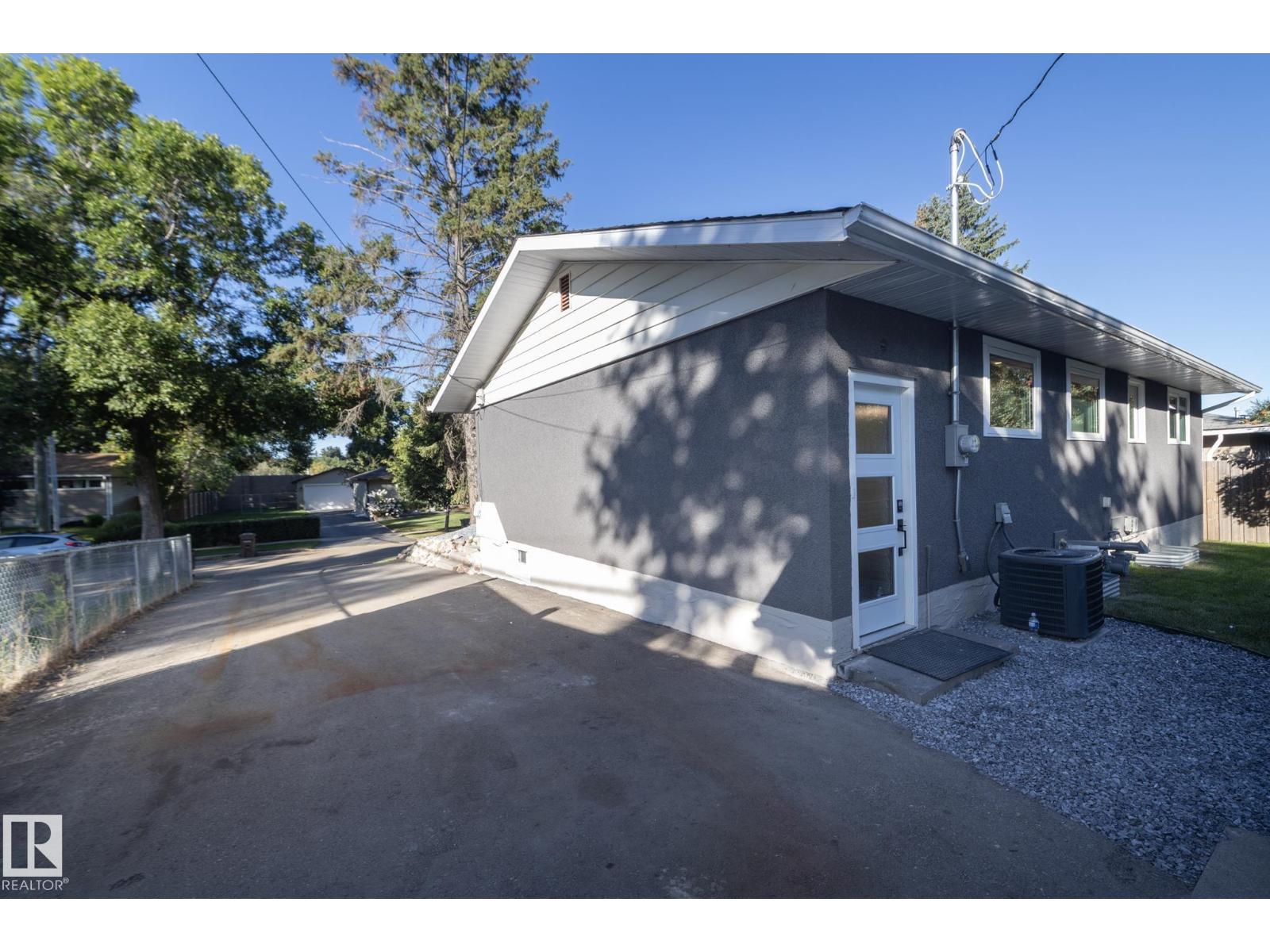 21 Sheridan Dr Property Photo 62