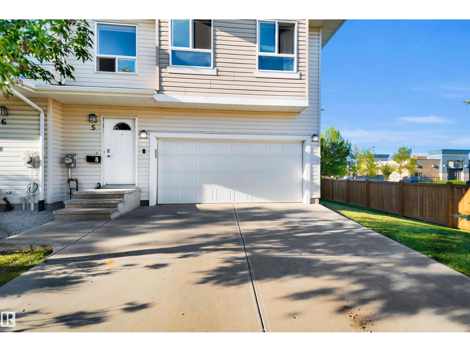 #5 5120 164 Av Nw Property Photo 2