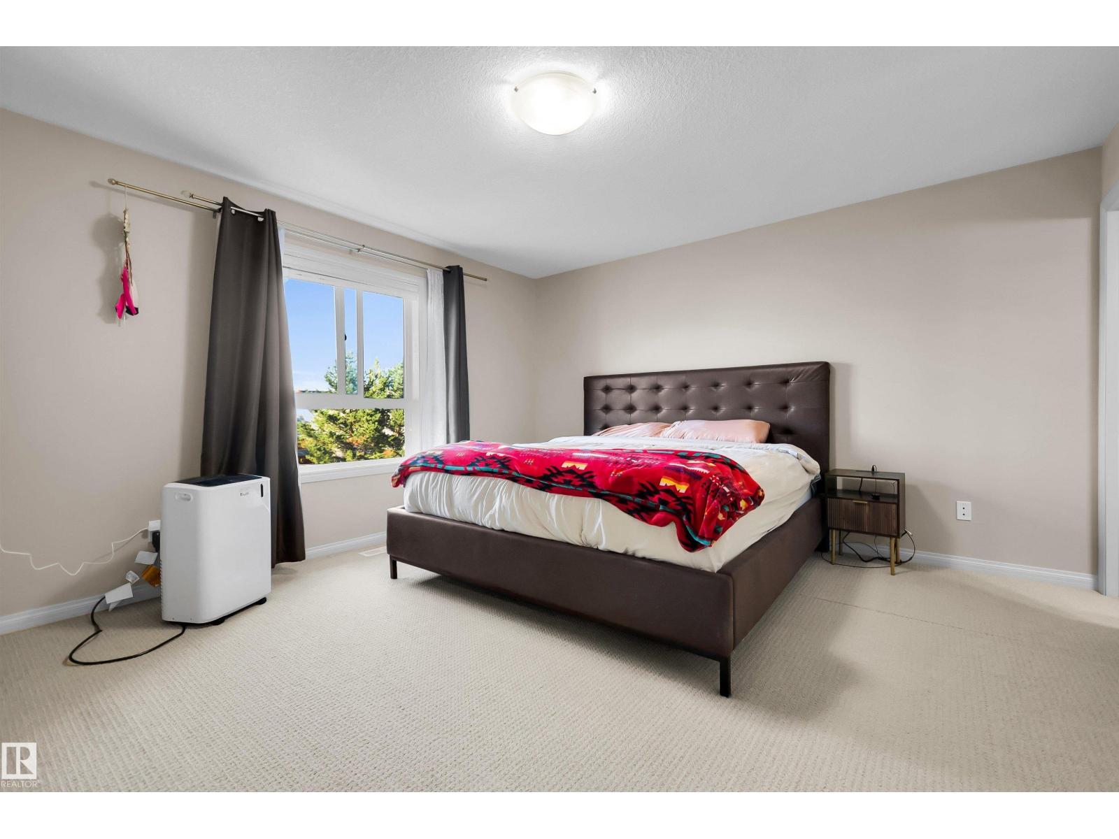 #5 5120 164 Av Nw Property Photo 15