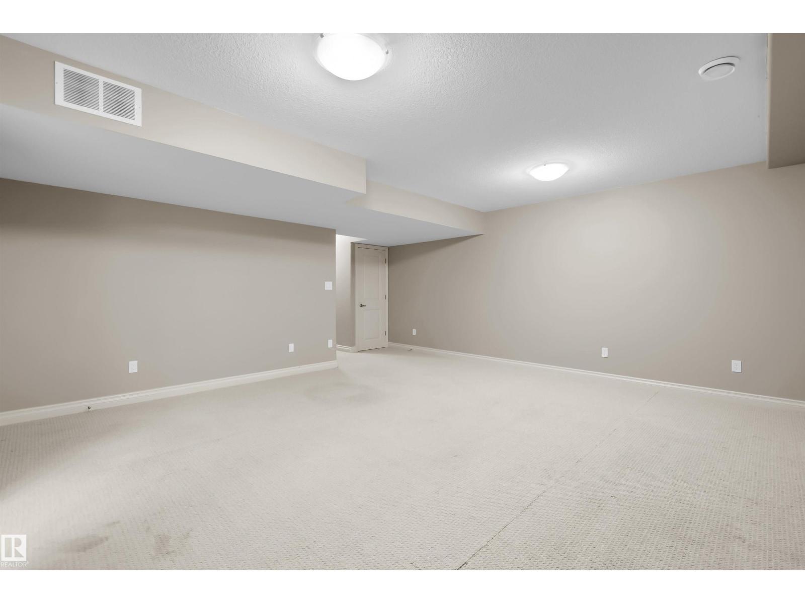 #5 5120 164 Av Nw Property Photo 22