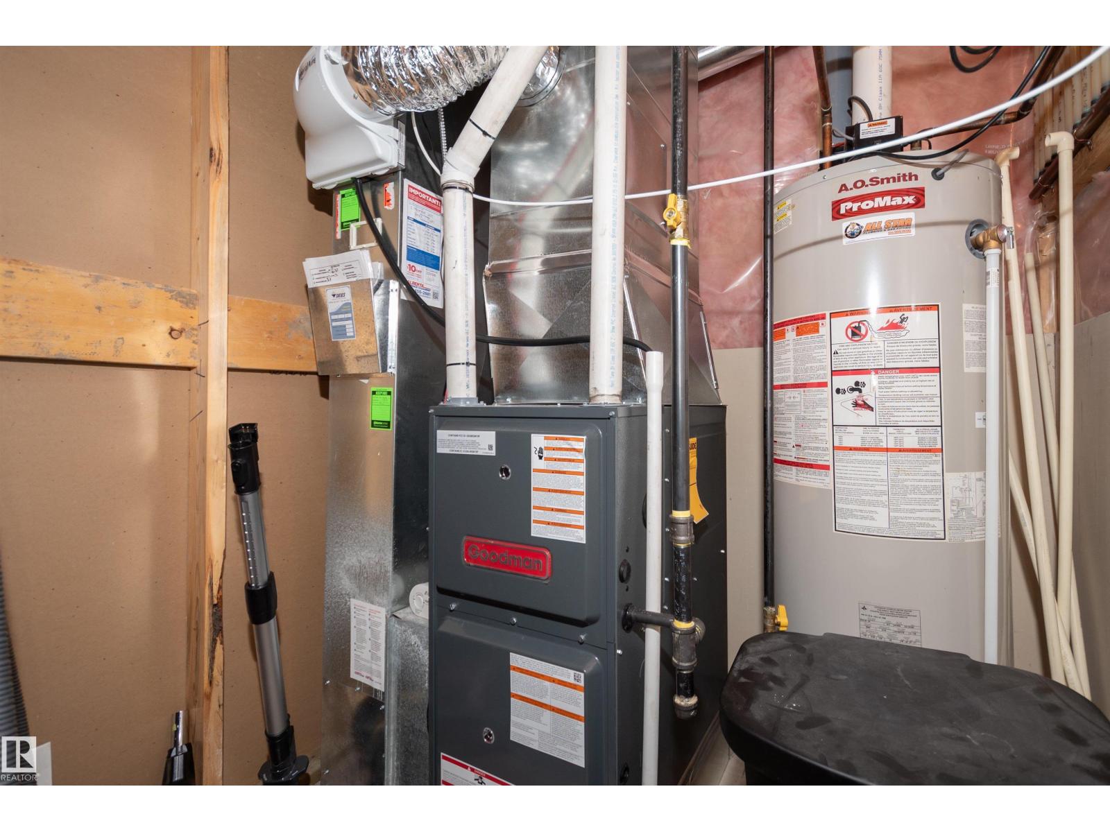 #5 5120 164 Av Nw Property Photo 27