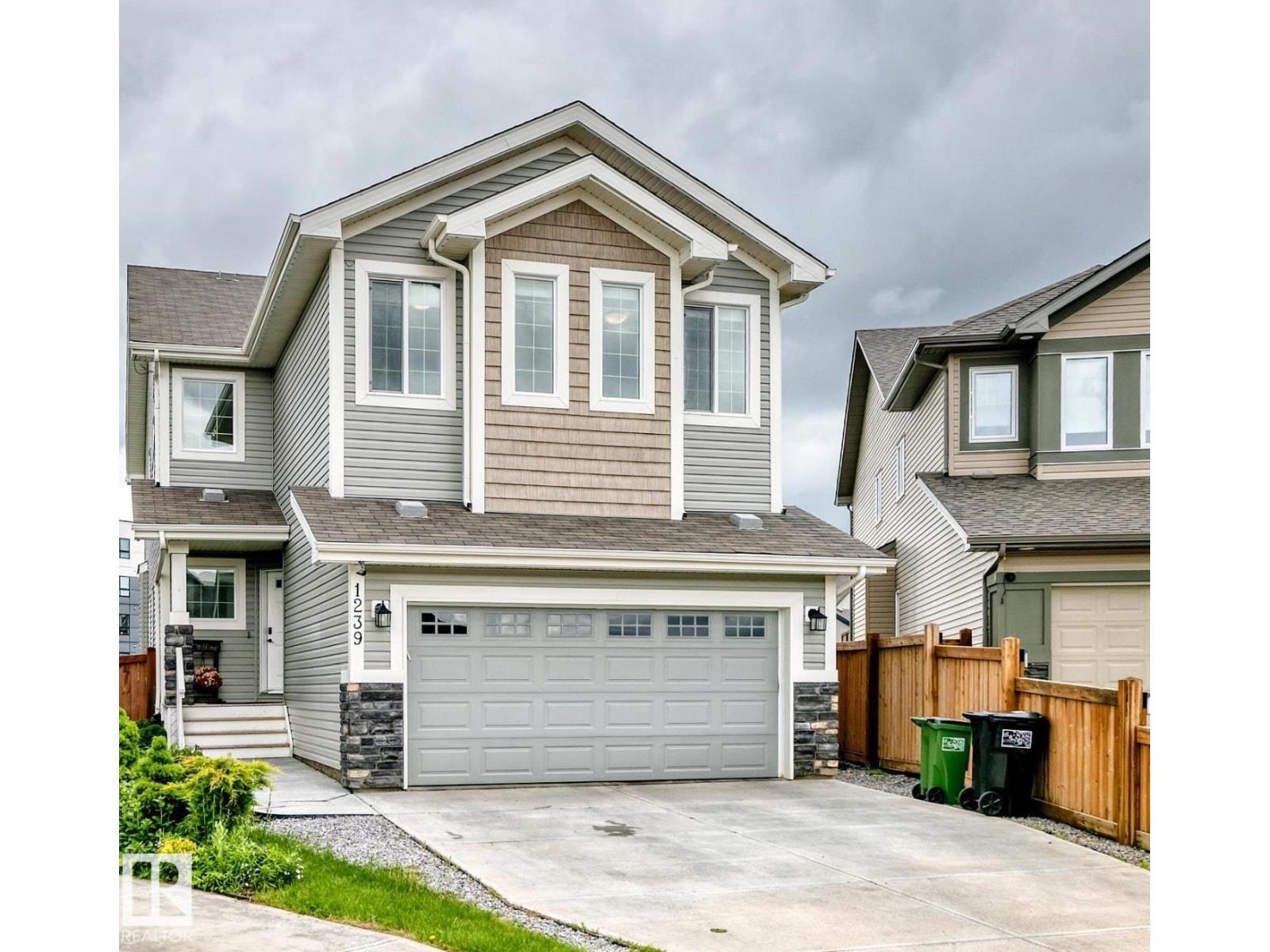 1239 24 AV NW