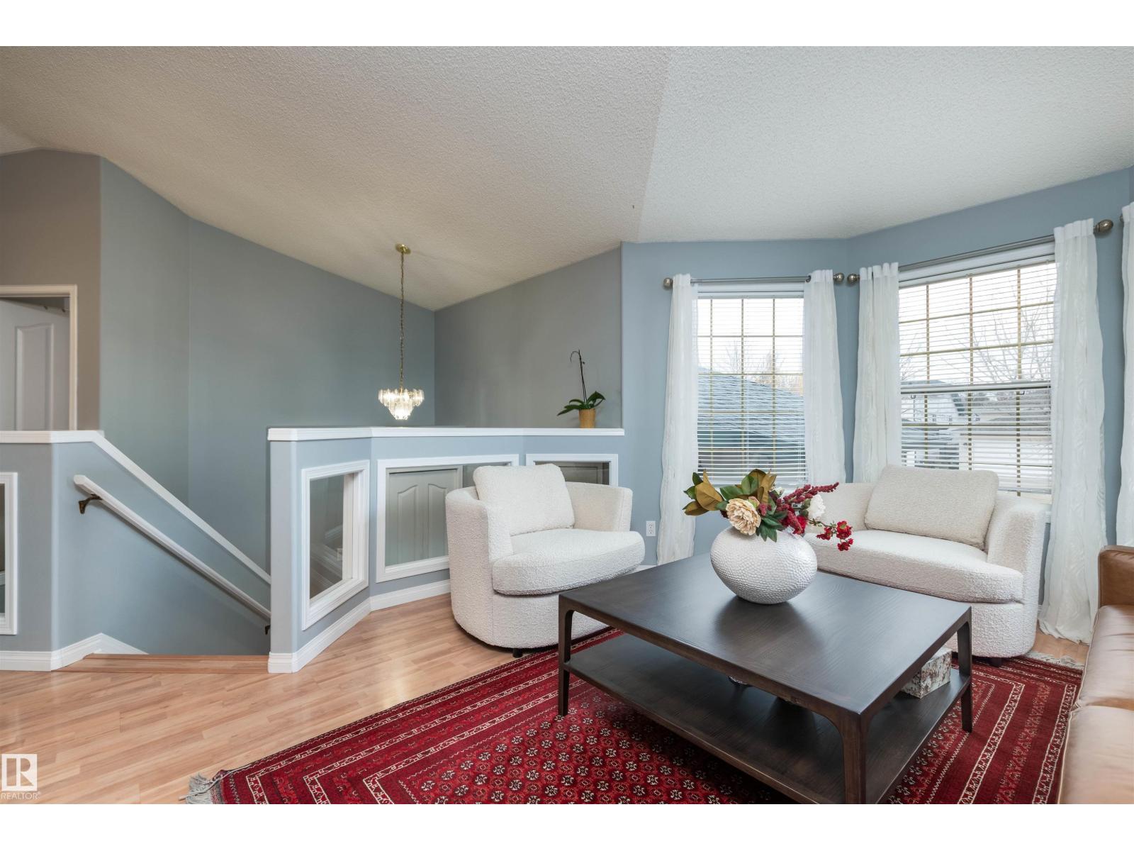 208 Rainbow Cr Property Photo 5
