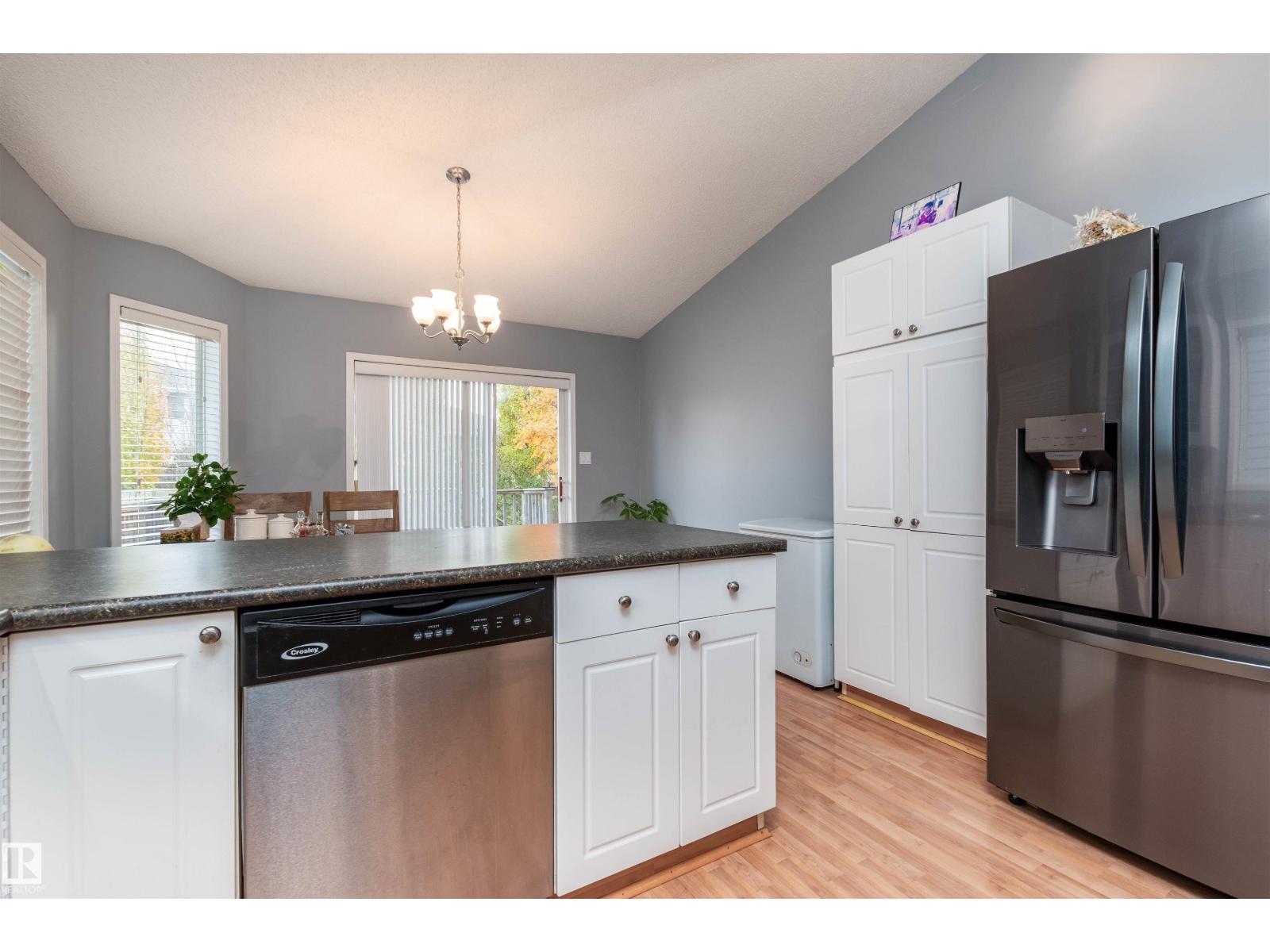 208 Rainbow Cr Property Photo 11