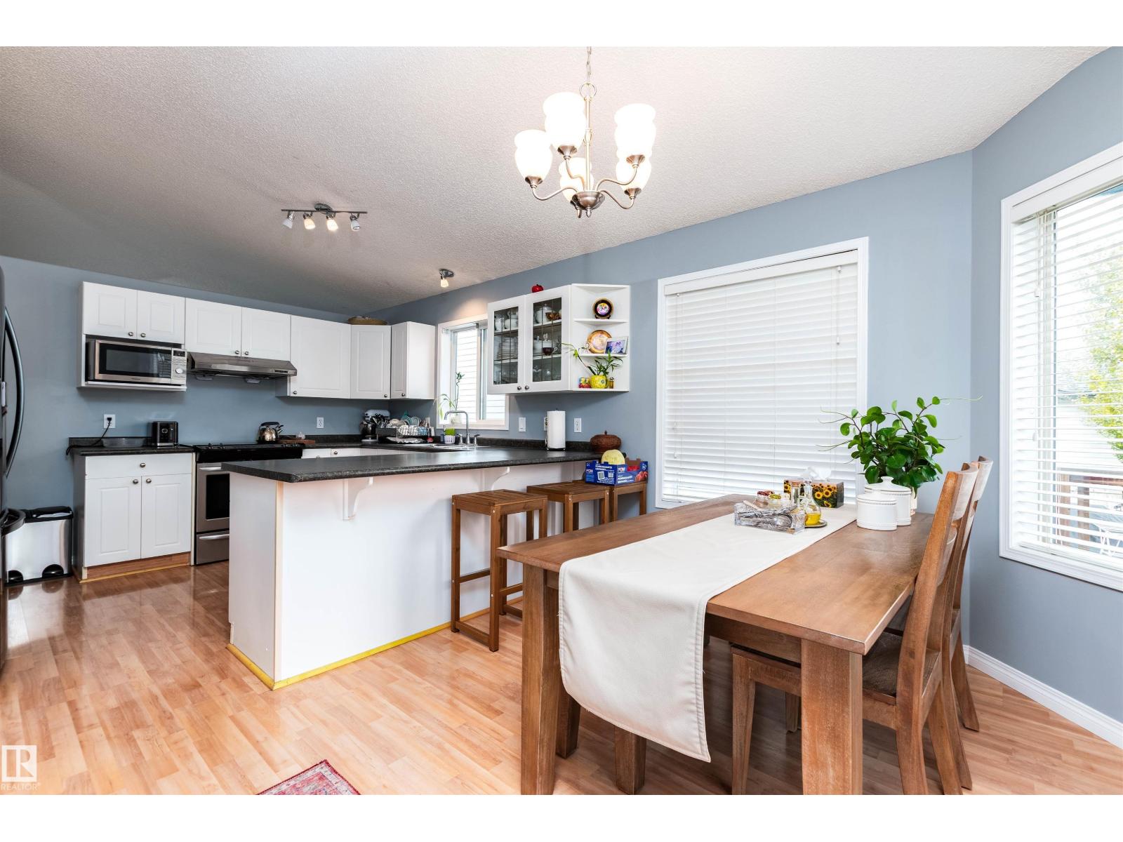 208 Rainbow Cr Property Photo 13