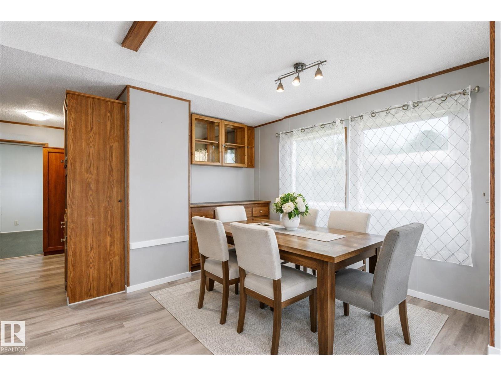 9 3400 48 St Property Photo 18