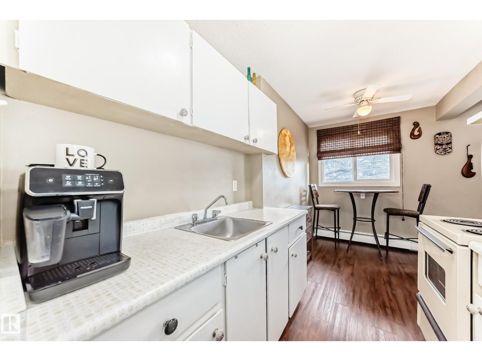 #302 10606 123 St Nw Property Photo 12