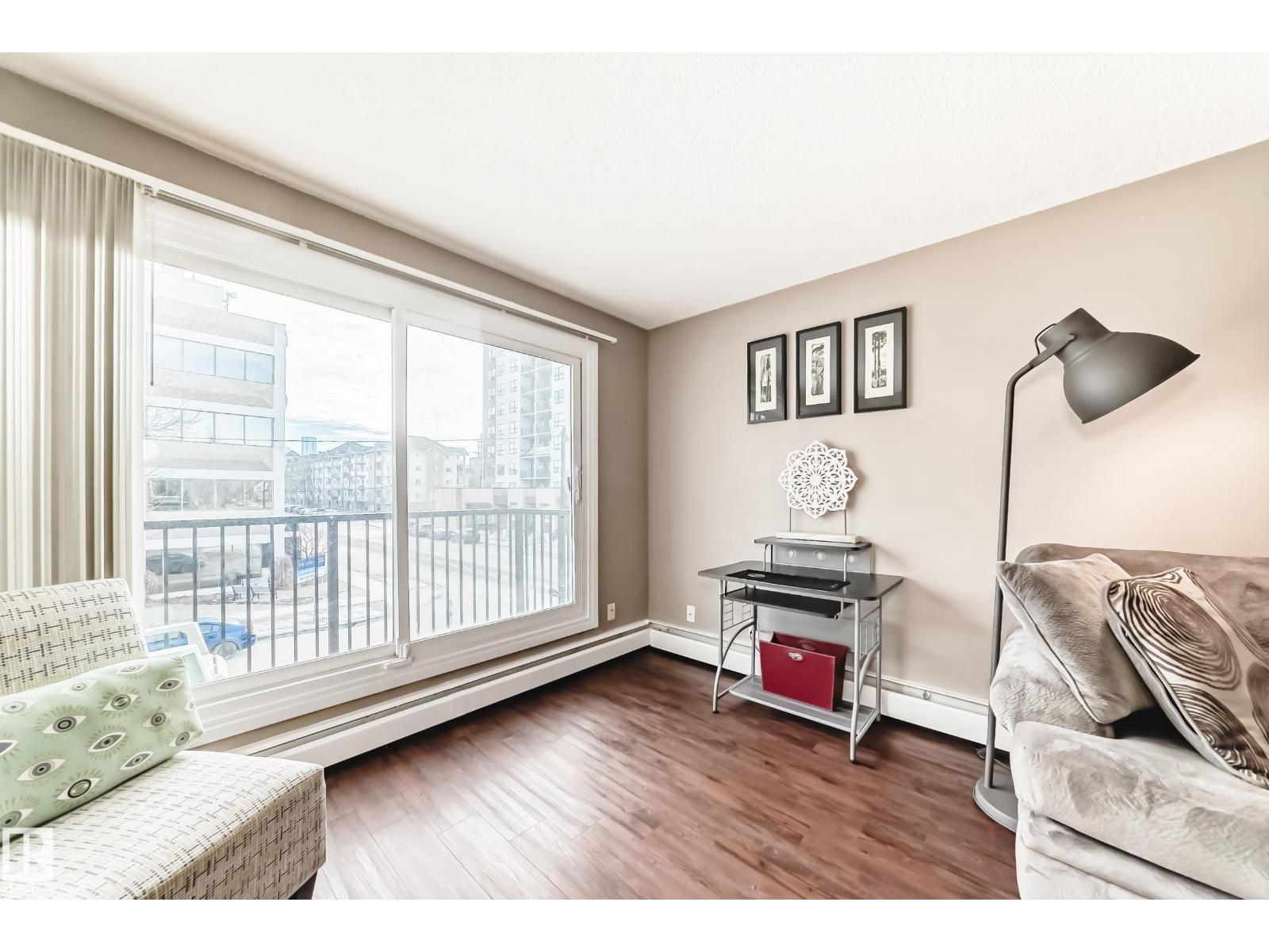 #302 10606 123 St Nw Property Photo 16